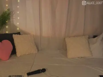 1-Babyfox  live sex cam