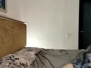 1biscuit1  live sex cam