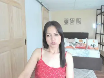 Carlin1511  live sex cam