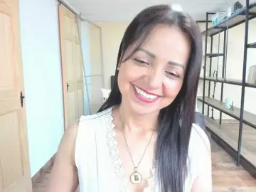 Carlin1511  live sex cam