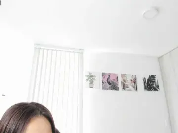 Carlin1511  live sex cam