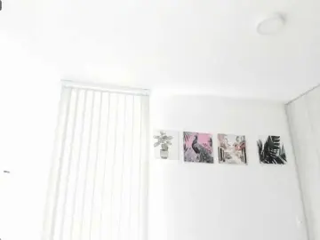 Carlin1511  live sex cam