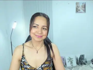 Carlin1511  live sex cam