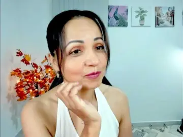 Carlin1511  live sex cam