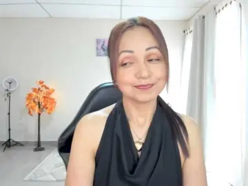 Carlin1511  live sex cam