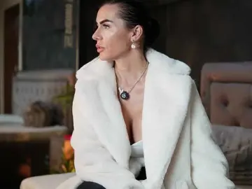 CelineHeaven  live sex cam