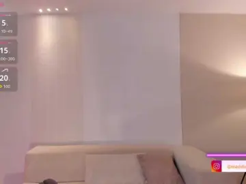 MaddisonCollins  live sex cam