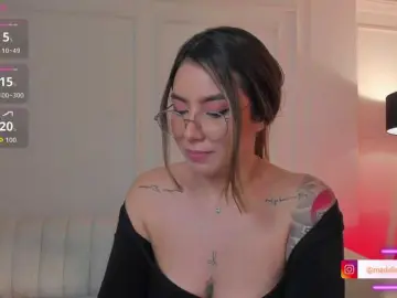 MaddisonCollins  live sex cam