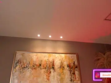 MaddisonCollins  live sex cam