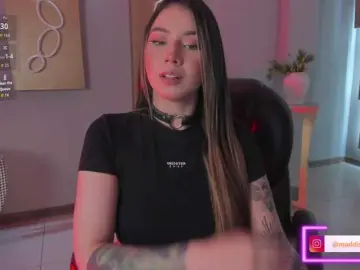 MaddisonCollins  live sex cam