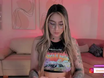 MaddisonCollins  live sex cam