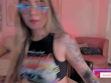 MaddisonCollins  live sex cam