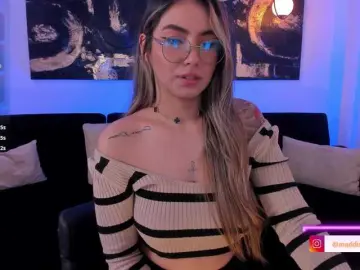 MaddisonCollins  live sex cam
