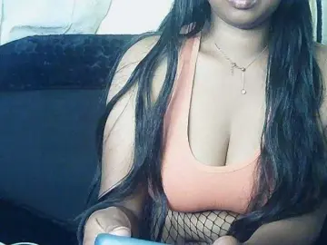 Queenihot  live sex cam