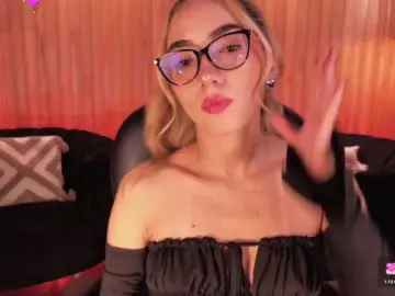 SophieLafont  live sex cam