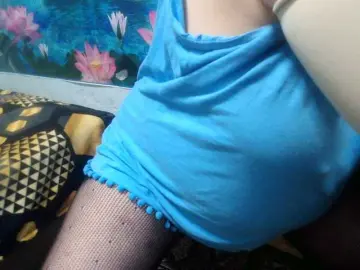 AnnaGoldXx  live sex cam