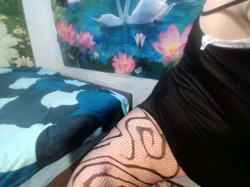 AnnaGoldXx  live sex cam