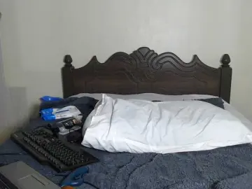 Caramelbabe  live sex cam