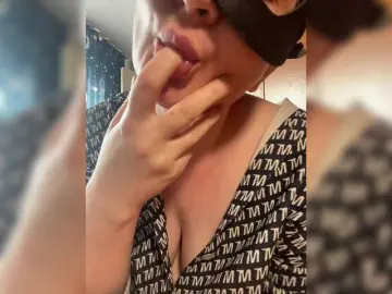 Dok-honey  live sex cam