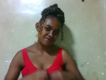 Elinah  live sex cam