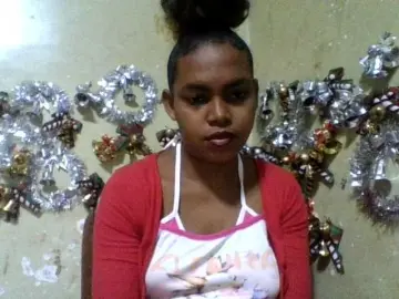 Elinah  live sex cam