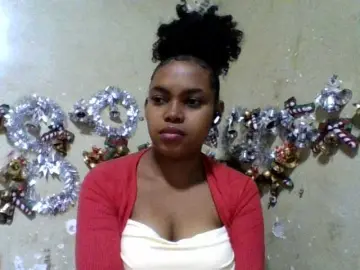 Elinah  live sex cam