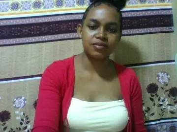 Elinah  live sex cam