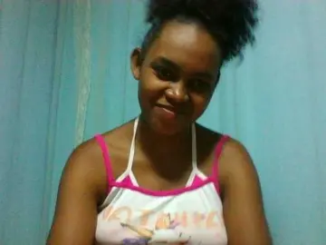 Elinah  live sex cam