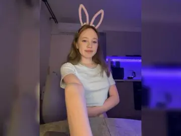 RabbyCute  live sex cam