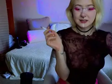 BlackIRIS  live sex cam
