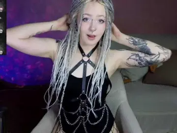 BlackIRIS  live sex cam