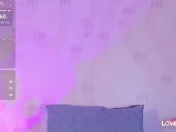 Innocenthazel  live sex cam