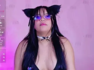 Innocenthazel  live sex cam