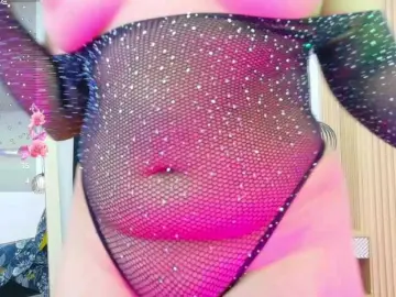 Innocenthazel  live sex cam