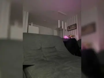 Nikiyuli  live sex cam