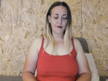 Cristina3112  live sex cam