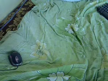 Hotdomina2  live sex cam