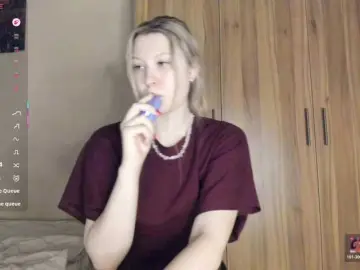 SkyeDavis  live sex cam