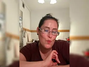 Loriktwinss  live sex cam