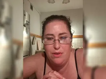 Loriktwinss  live sex cam