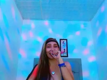 Lunasexth  live sex cam