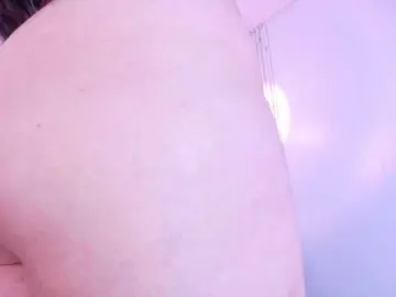 Agatha-Lynx  live sex cam