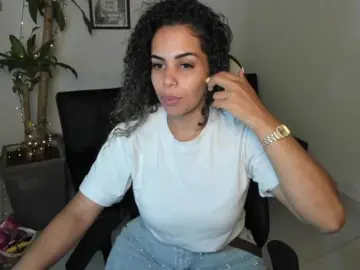 Alyssaaan  live sex cam