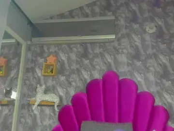 EMMAPARIS  live sex cam