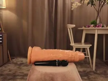 KarenLowe  live sex cam