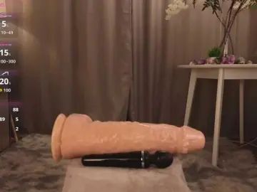 KarenLowe  live sex cam