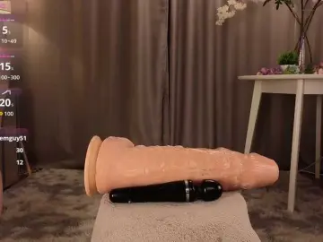 KarenLowe  live sex cam
