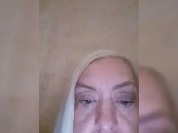 Laima18  live sex cam