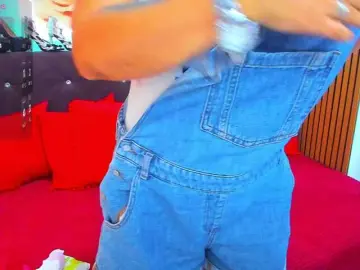 LauraSinFull  live sex cam