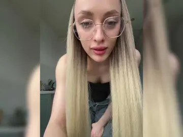 MilaLuxury  live sex cam